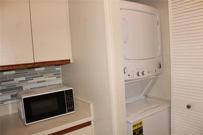 2903 62nd St W Unit 303