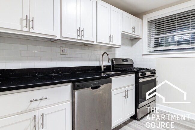 Photo - 732 W Roscoe St Unit NGA