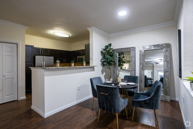 B4 - Dining Area