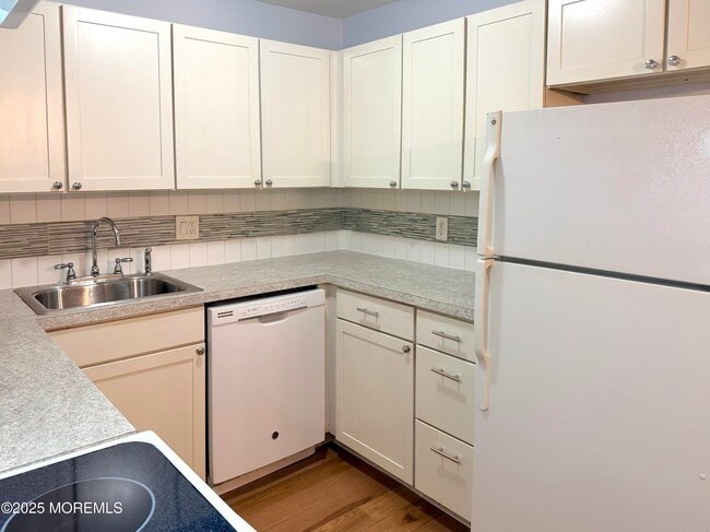 Photo - 330 Shore Dr Unit 7