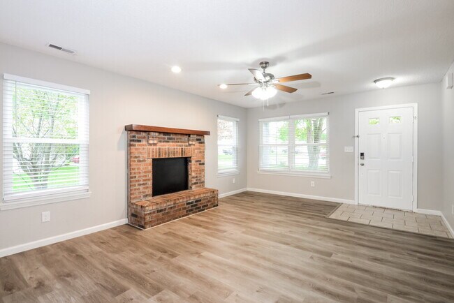 Photo - 710 Millbrook Dr