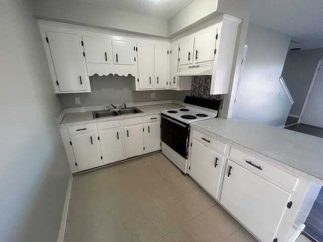 Photo - 1017 Leaphart St