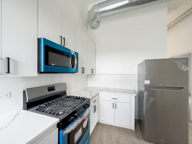 Photo - 4731 N Western Ave Unidad 102