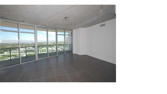 Building Photo - 3301 NE 1st Ave Unit H2709