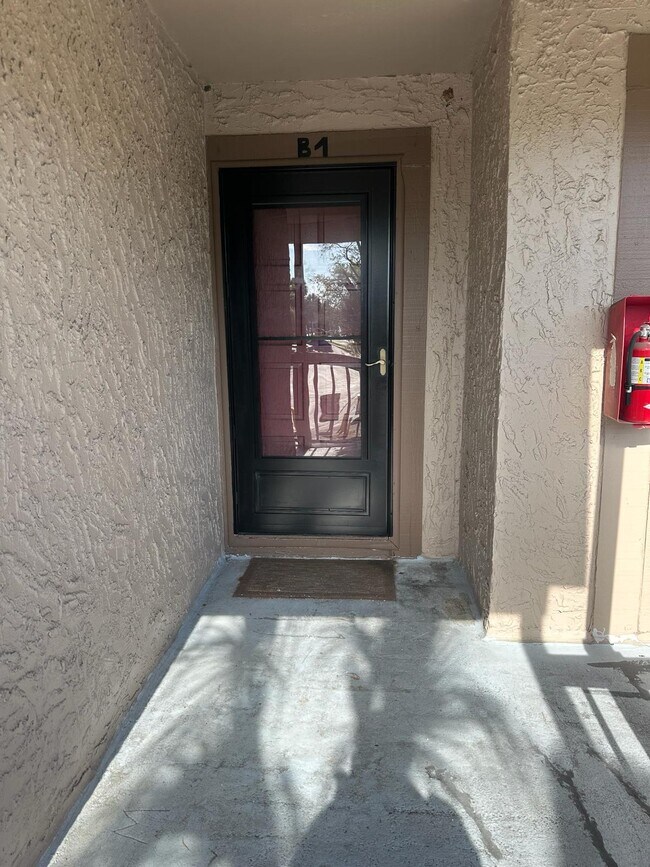 Photo - 6338 Newtown Cir