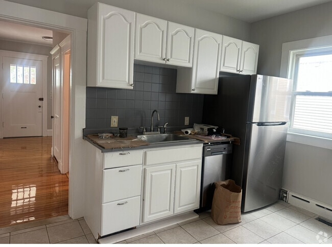 Building Photo - 43 Pearl St Unit 1 Rental