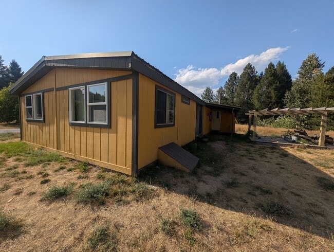 Photo - 2976 Deeter Rd