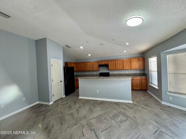 Photo - 11690 Brian Lakes Dr N