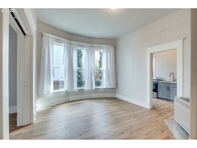 Building Photo - 9426 N Edison St Unit 1 Rental