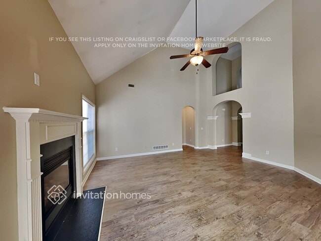 Photo - 467 Greyhawk Way