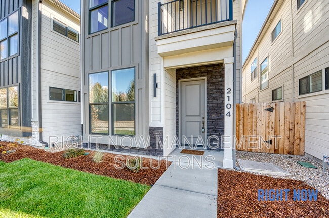 2104 N 35th St