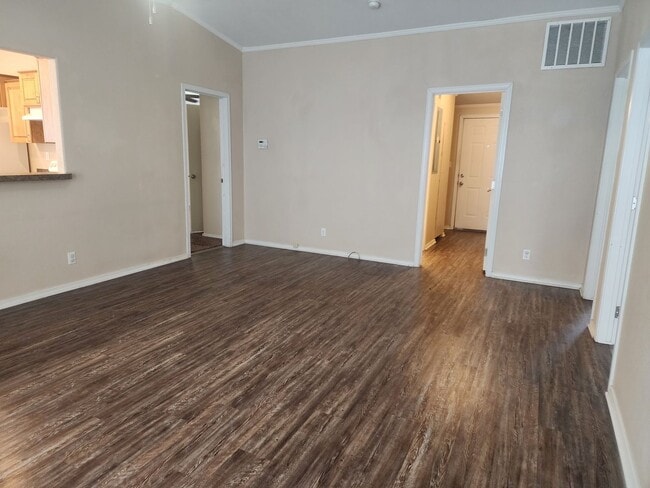 Photo - 333ELimeSt Unidad B