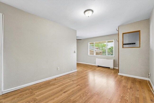 Photo - Wimbledon Condominium