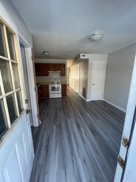 Photo - 2514 Old Russellville Pike