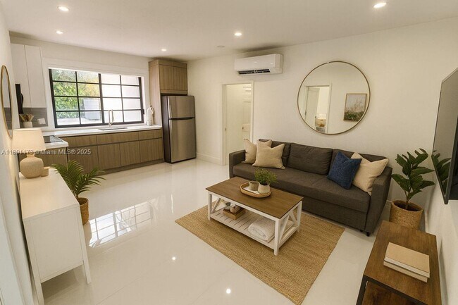 Photo - 733 Michigan Ave Unit 9