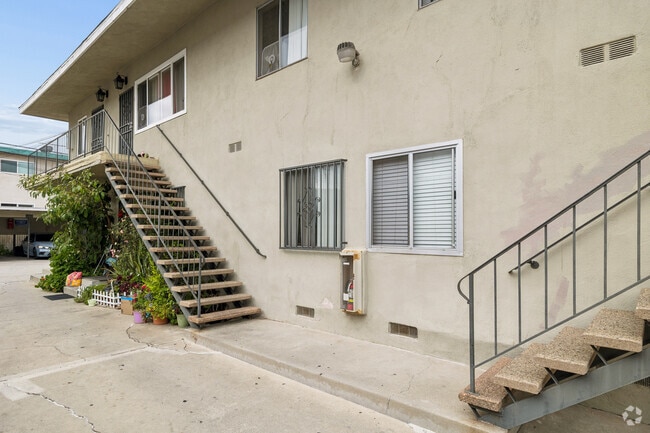 4028 W. 137th Street