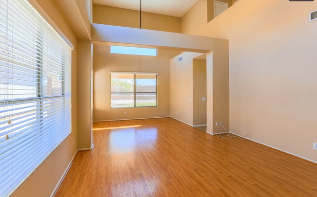 Photo - Three bed and two /half bath North Phoenix