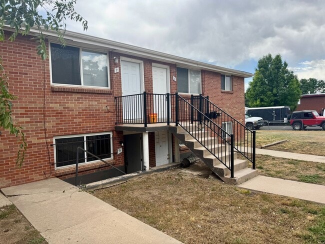 2 Bedroom 1 Bath In Lakewood! Available Now!! - 2 Bedroom 1 Bath In Lakewood! Available Now!! House