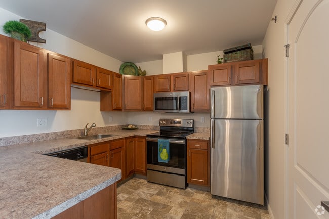 2BD 1BA 825 sq. ft.