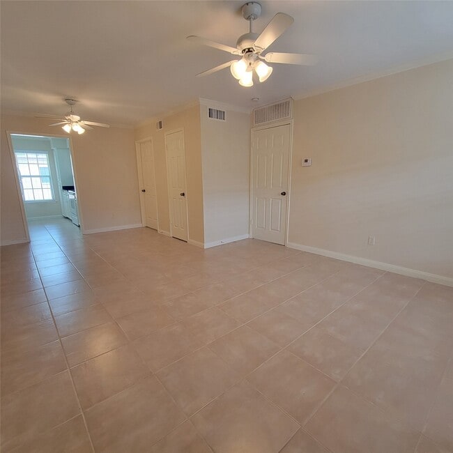 Photo - 1223 Augusta Dr Unit 12