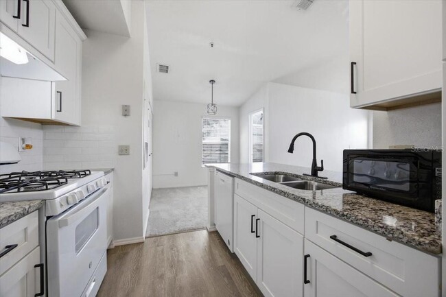 Photo - 1612 Columbia Arms Cir Unit 237