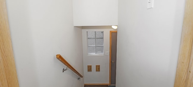 Building Photo - 3803 S Lombard Ave