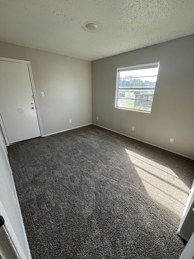 706 Bracewood Cir Unit D