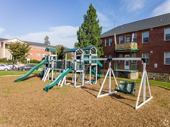Green Acres Apartments