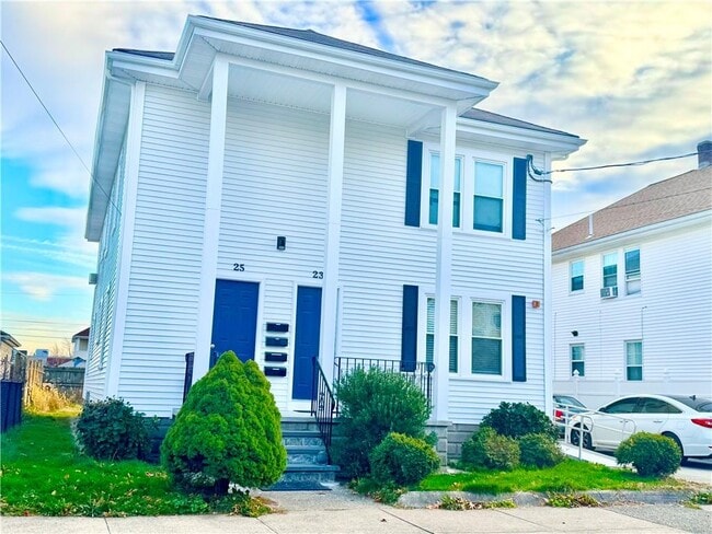 Building Photo - 25 Hanover Ave Unit 1st FL Front