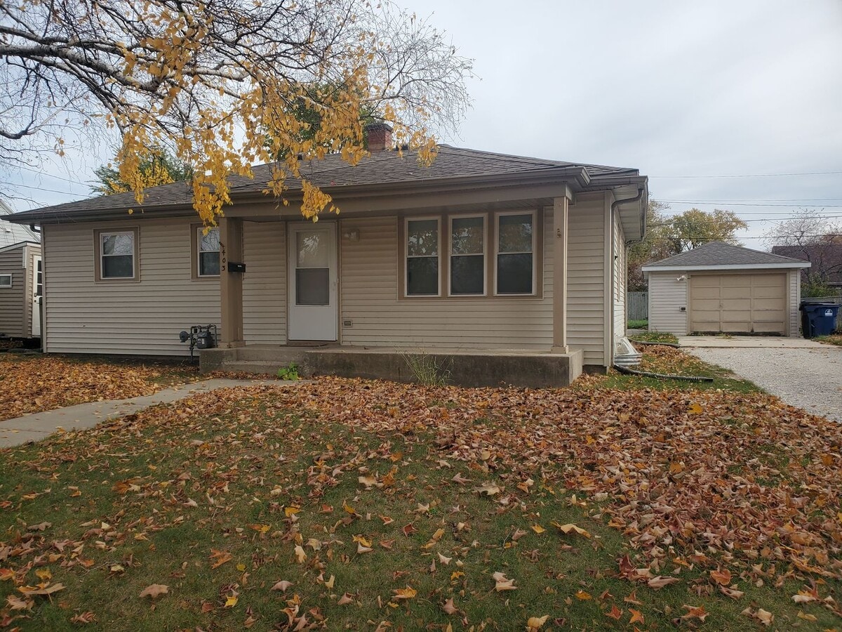 3 Bedroom Single Family Home - 3 Bedroom Single Family Home