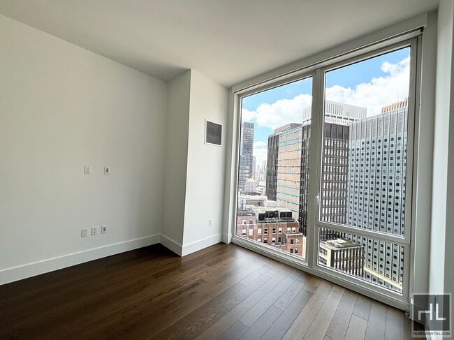 Photo - East 44th Street Unit PHM