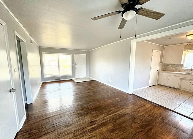 Photo - 6127 E 19th St