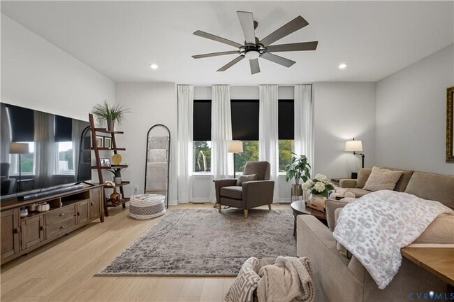 Photo - Like new 3 level townhome with garage convenient to Hancock Village