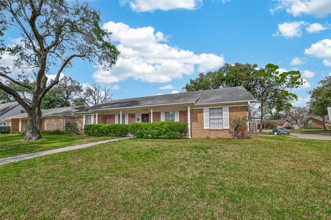 Photo - 9502 Skyline Dr