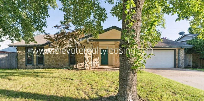 Photo - 7212 E 76th St House