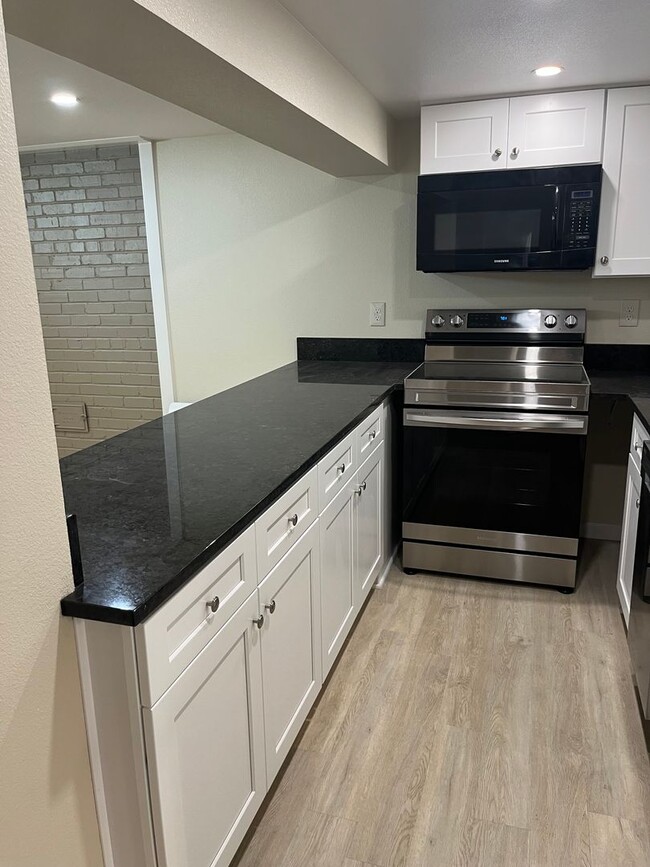 Photo - Midtown Cutie