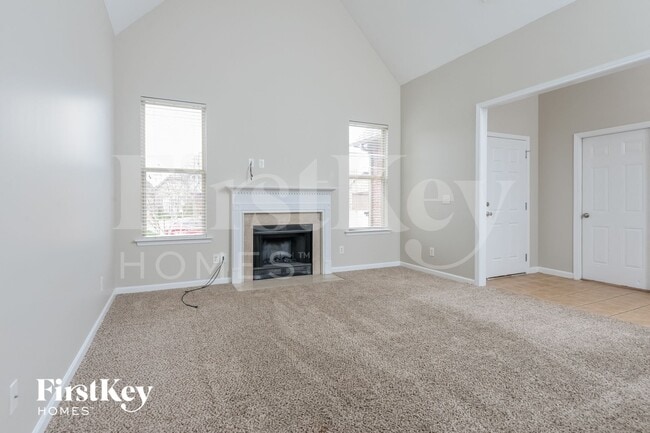 Photo - 1000 Medinah Dr