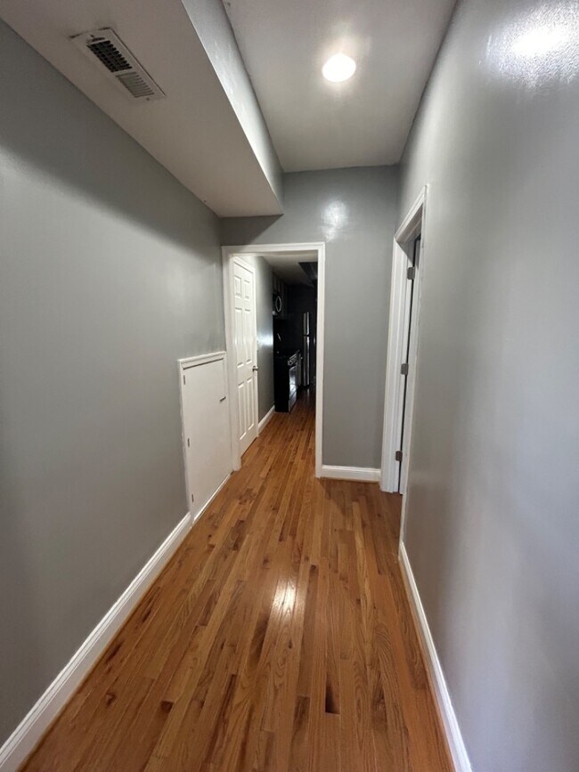 Photo - 1141 Owen Pl NE