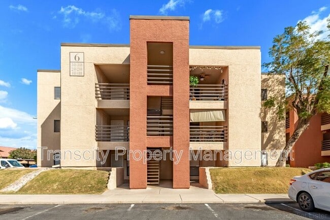 Photo - 1340 N Recker Rd