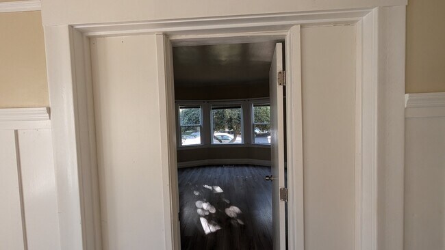 Photo - 1235 32nd St Unit Lower