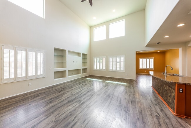 Photo - 17953 W Alice Ave