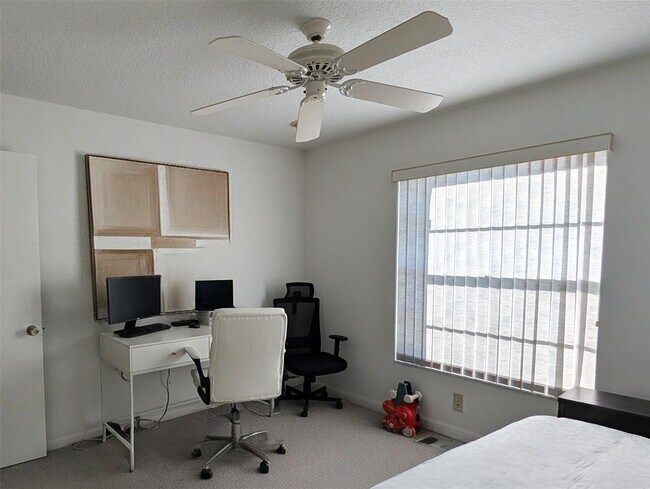 Photo - 5895 Autumn Lake Ln