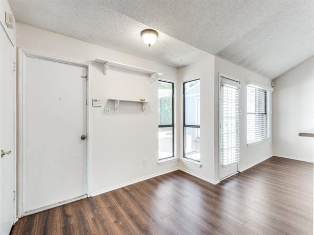 Photo - 1321 Flameleaf Dr
