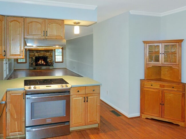 Photo - 1332 Redwood Cir