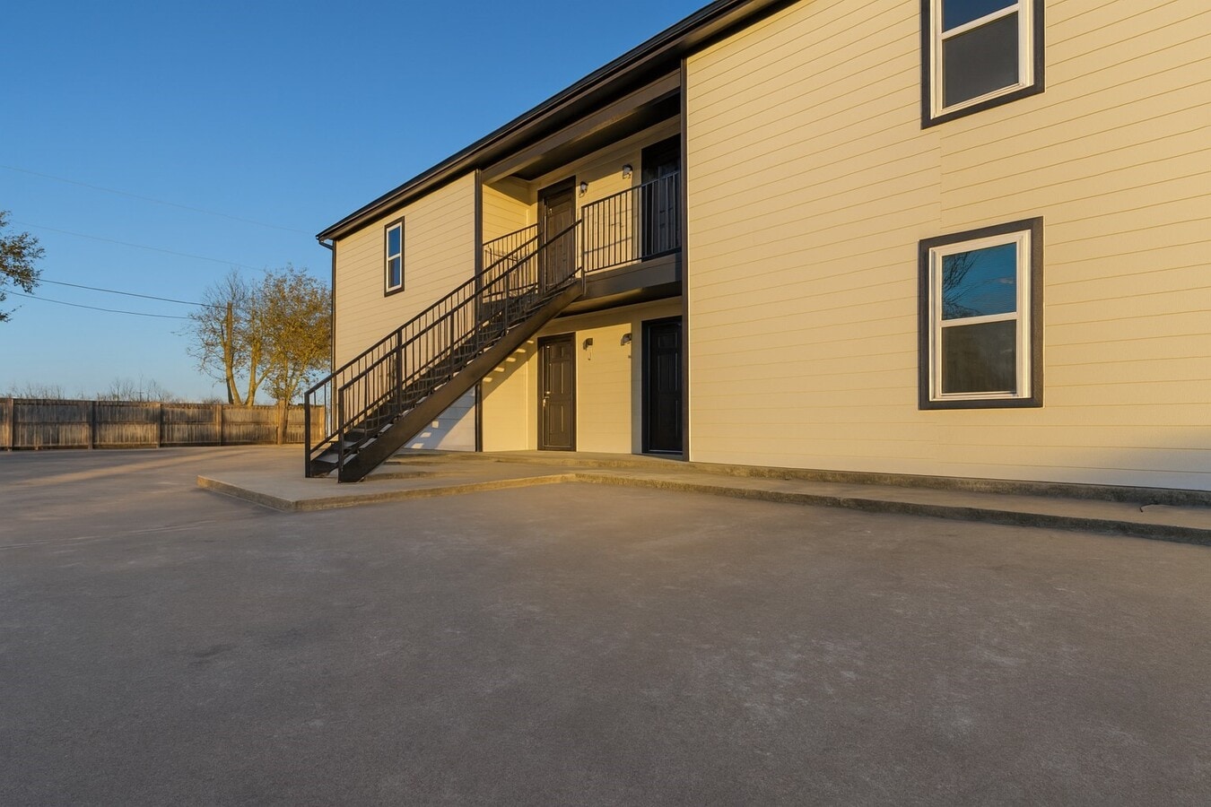 Photo - 1301 Kingston Dr Unit B