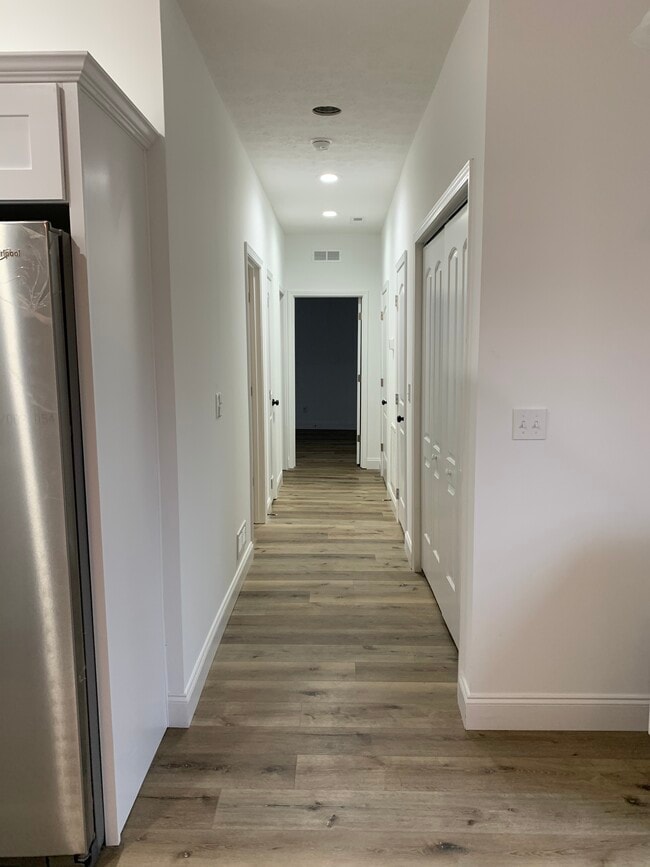 Hallway - 202 19th street B