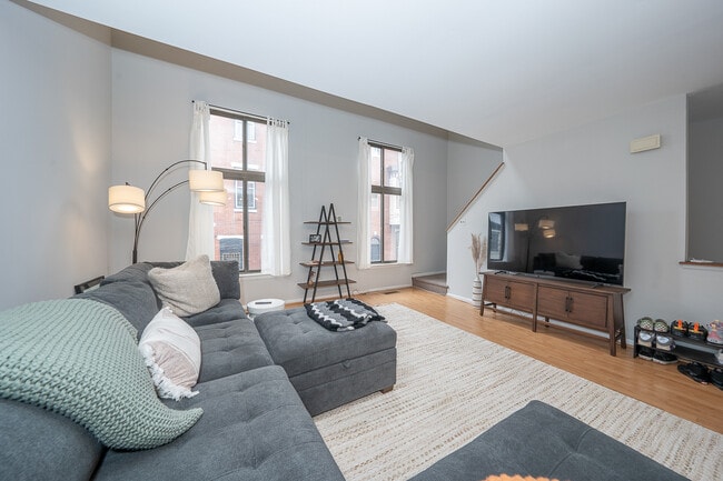 Photo - 765 N Ringgold St Unit B