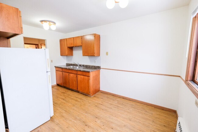 Photo - Grand Vista Apartments