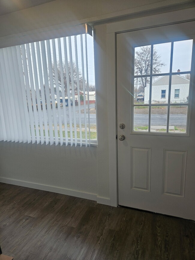 Photo - 291 Jefferson St