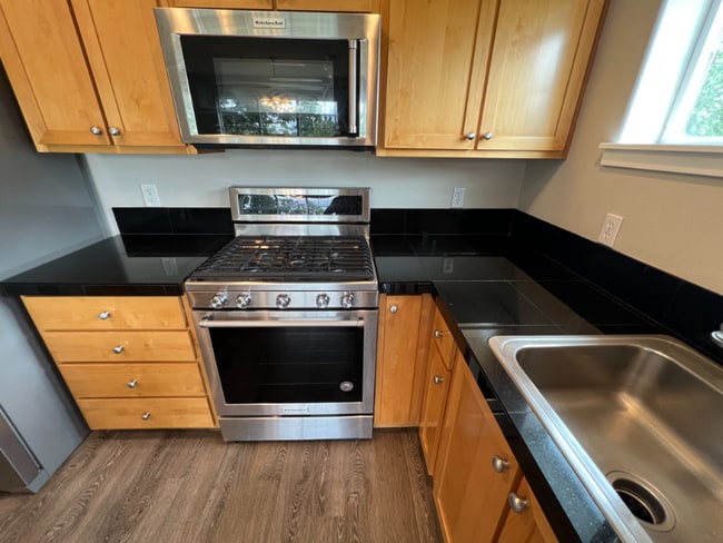 Photo - 1000 SW 170th Ave Unit 202